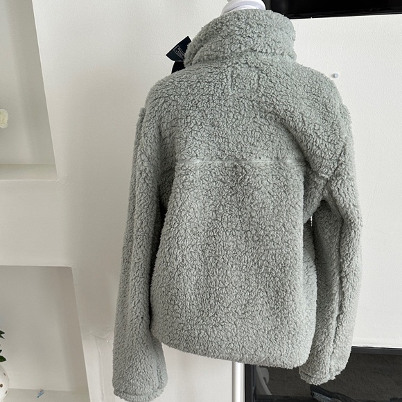 Abercrombie & Fitch Light Gray Sherpa Jacket - Picture 6 of 9
